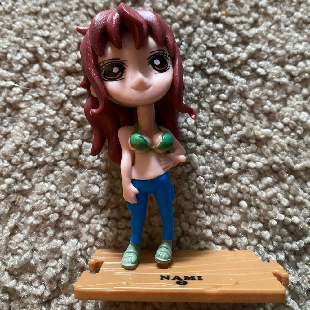 Nami One Piece Figurine